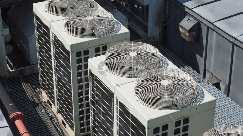 螺杆压缩机保养前后对比：一次疏忽可能让能耗飙升30%